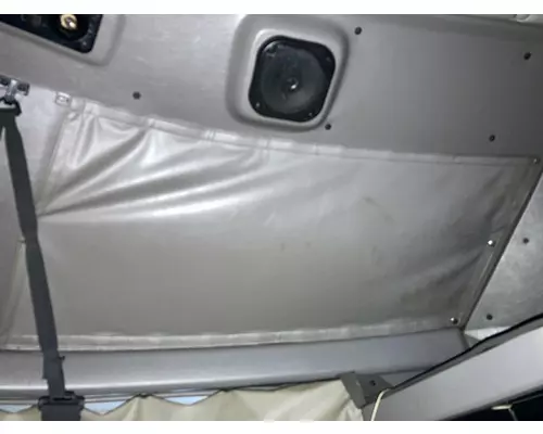 Kenworth T660 Interior Curtains