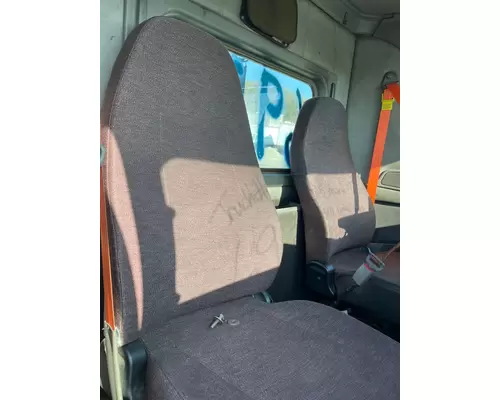 Kenworth T660 Seat, Front