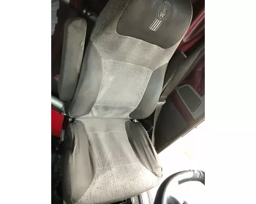 Kenworth T660 Seat (non-Suspension)