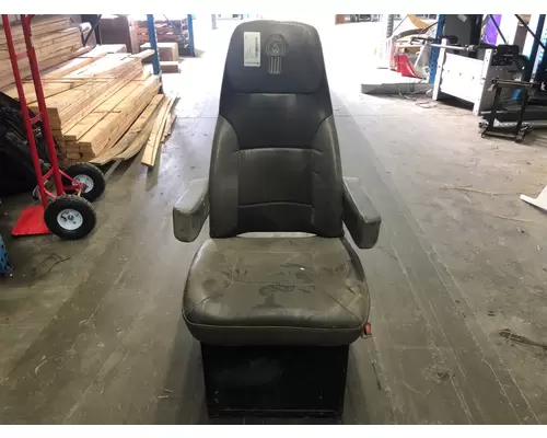 Kenworth T660 Seat (non-Suspension)