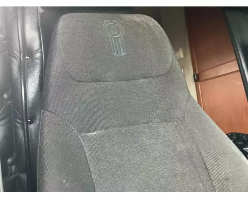 Kenworth T660 Seat (non-Suspension)