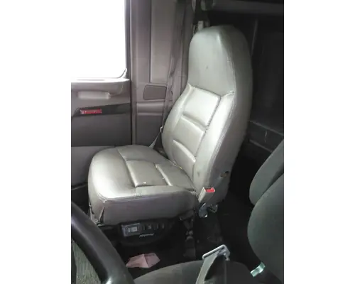 Seat, Front KENWORTH T660 LKQ Wholesale Truck Parts