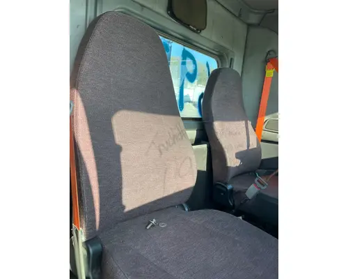 Seat, Front Kenworth T660 River City Truck Parts Inc.