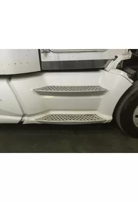 Kenworth T660 Skirt