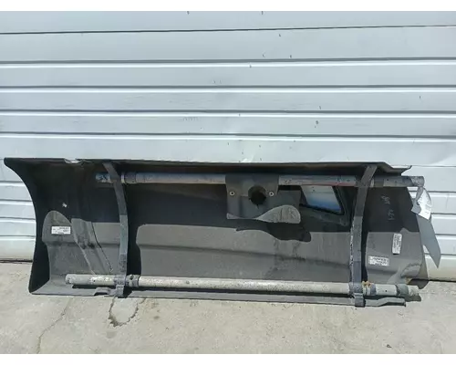 Kenworth T660 Skirt