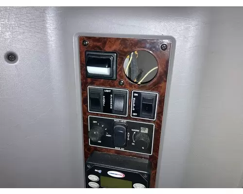 Kenworth T660 Sleeper Controls