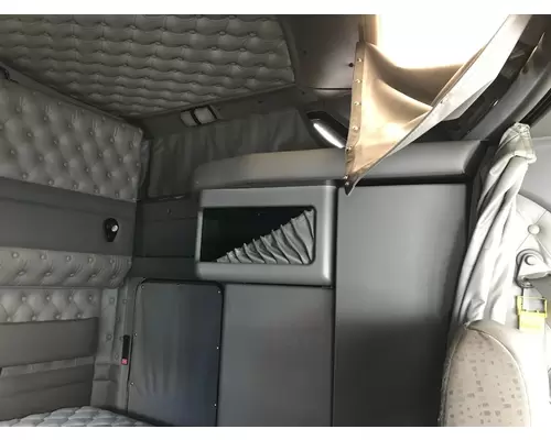 Kenworth T660 Sleeper