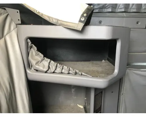 Sleeper Kenworth T660 Vander Haags Inc Sp