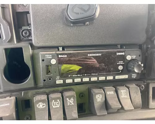 Radio Kenworth T680 Vander Haags Inc Kc