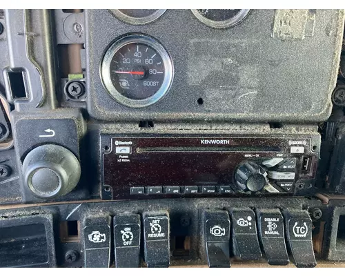 Radio Kenworth T680 Vander Haags Inc Kc