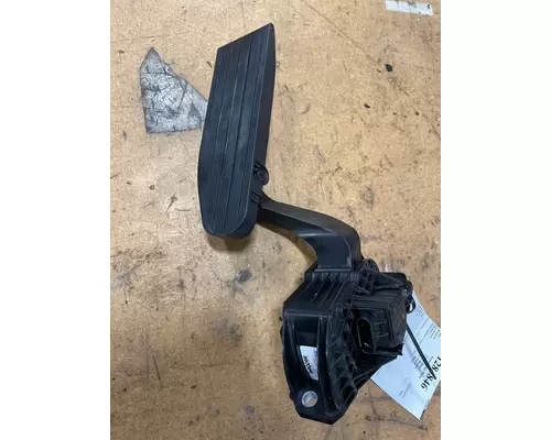 Accelerator Parts KENWORTH T680 Valley Truck - Grand Rapids