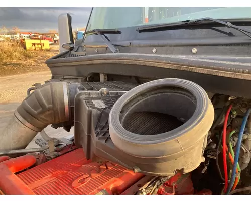 Kenworth T680 Air Cleaner