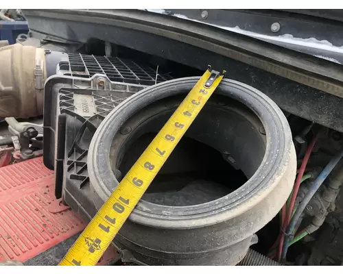 Kenworth T680 Air Cleaner