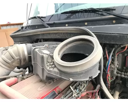 Kenworth T680 Air Cleaner