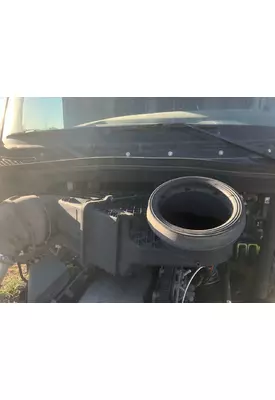 Kenworth T680 Air Cleaner