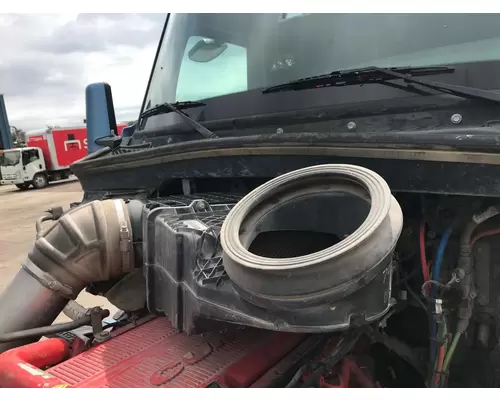 Kenworth T680 Air Cleaner