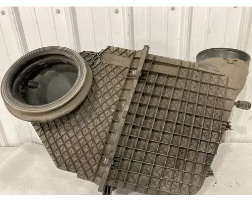 Kenworth T680 Air Cleaner