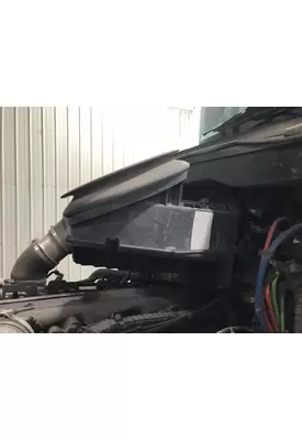 Kenworth T680 Air Cleaner