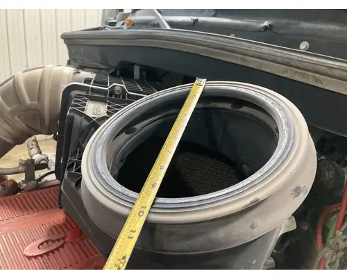 Kenworth T680 Air Cleaner