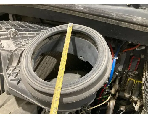 Kenworth T680 Air Cleaner