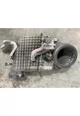 Kenworth T680 Air Cleaner