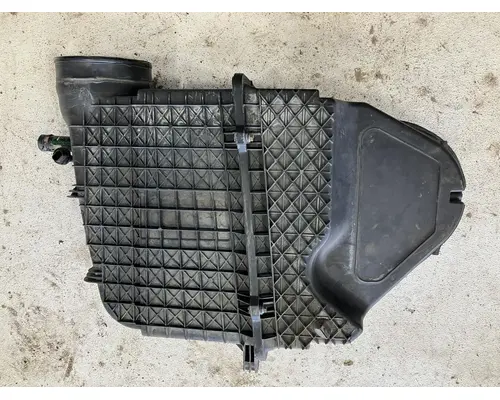 Kenworth T680 Air Cleaner