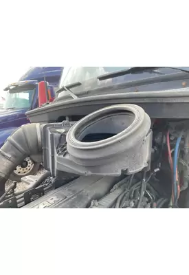 Kenworth T680 Air Cleaner