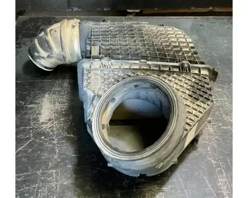 Kenworth T680 Air Cleaner