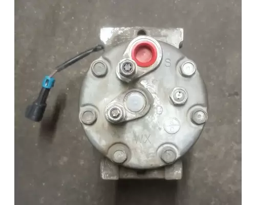 Kenworth T680 Air Conditioner Compressor