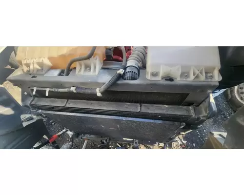 Kenworth T680 Air Conditioner Condenser