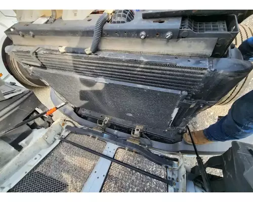 Kenworth T680 Air Conditioner Condenser
