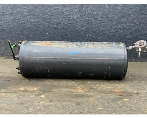 Kenworth T680 Air Tank
