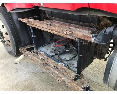 Kenworth T680 Battery Box