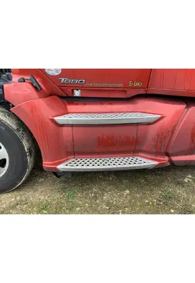 Kenworth T680 Battery Box