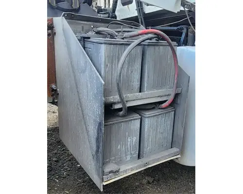 Kenworth T680 Battery Box