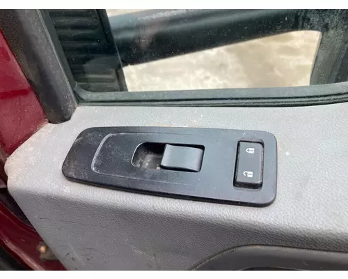 Kenworth T680 Body, Misc. Parts