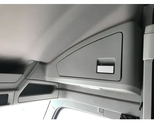 Kenworth T680 Body, Misc. Parts