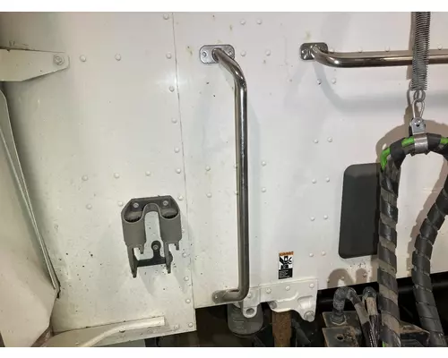 Kenworth T680 Body, Misc. Parts