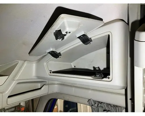 Kenworth T680 Body, Misc. Parts