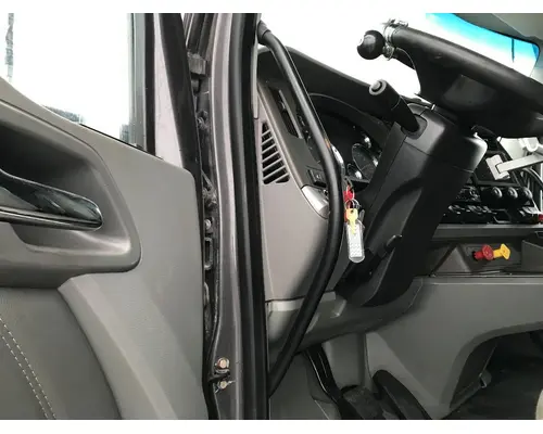 Kenworth T680 Body, Misc. Parts