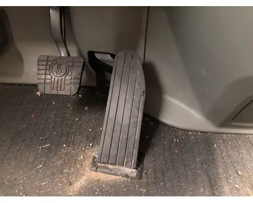 Kenworth T680 Body, Misc. Parts