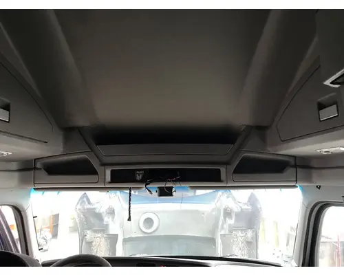 Kenworth T680 Body, Misc. Parts