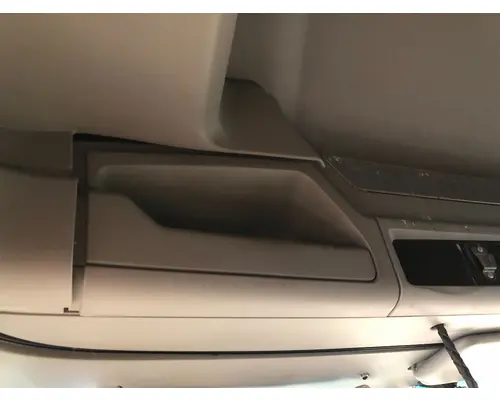 Kenworth T680 Body, Misc. Parts