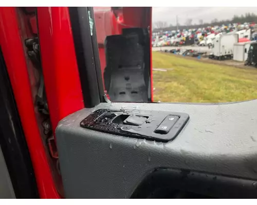 Kenworth T680 Body, Misc. Parts