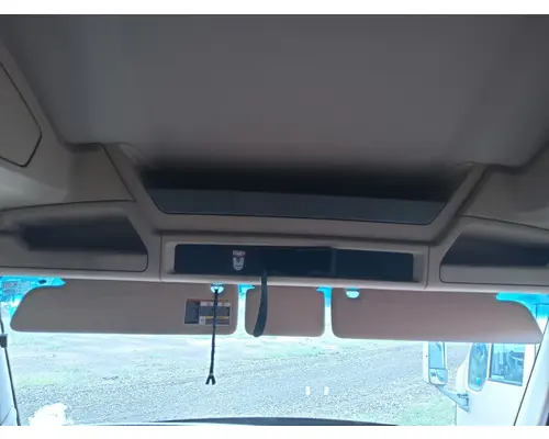 Kenworth T680 Body, Misc. Parts