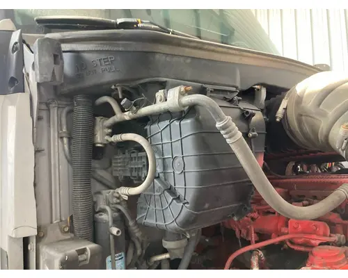 Kenworth T680 Body, Misc. Parts