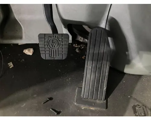 Kenworth T680 Body, Misc. Parts