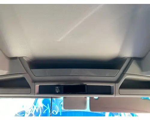 Kenworth T680 Body, Misc. Parts