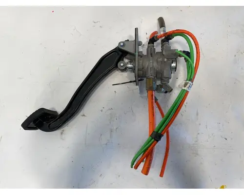 Brake / Clutch Pedal Box KENWORTH T680 Frontier Truck Parts