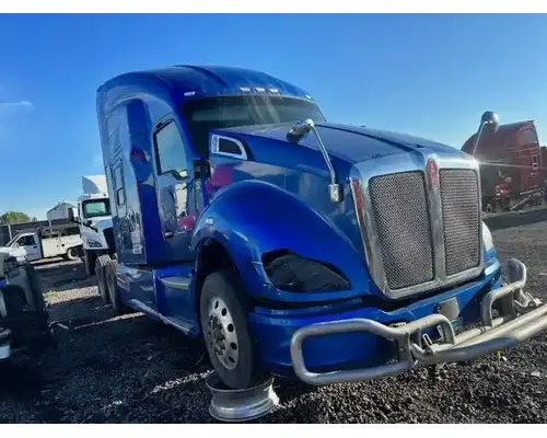 Kenworth T680 Bumper Assembly, Front